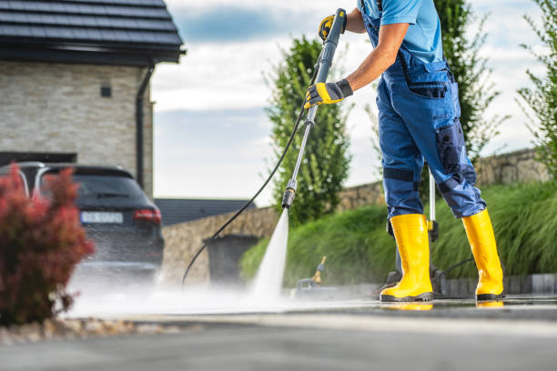 Why Choose Our Certified Pressure Washing Experts for Your Project Needs in Muniz, TX?